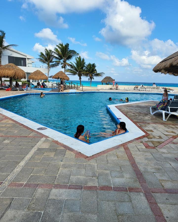 Private Room. Brisas. Zona Hotelera. Cancún Esterno foto